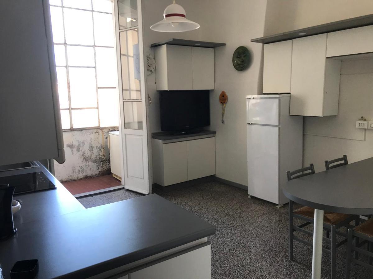 סאבונה Appartamento Davanti Al Mare מראה חיצוני תמונה